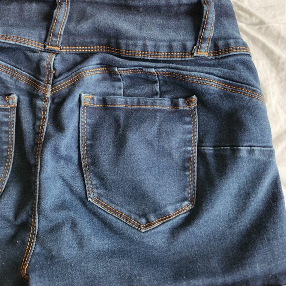 Butt, I Love You Wax Jean Size M Dark Denim Rolled Cuff Mid-Rise Shorts STRETCH - Picture 9 of 10